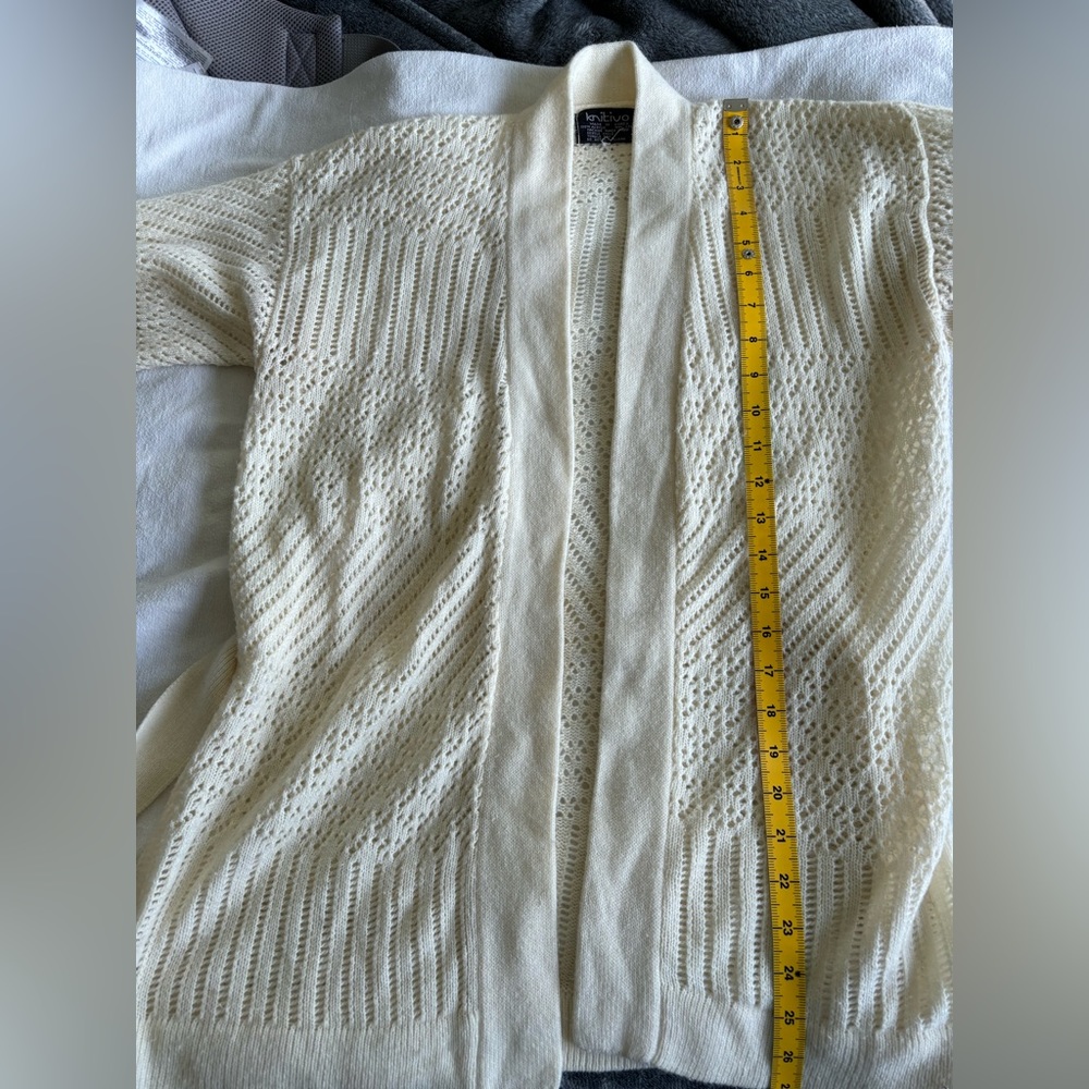 Vintage knitivo belted acrylic sweater - Picture 5 of 9